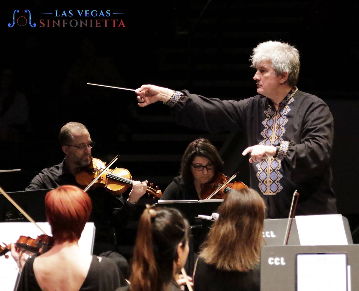 Conductor Taras Krysa and the Las Vegas Sinfonietta (courtesy of Gabriella Benavidez)