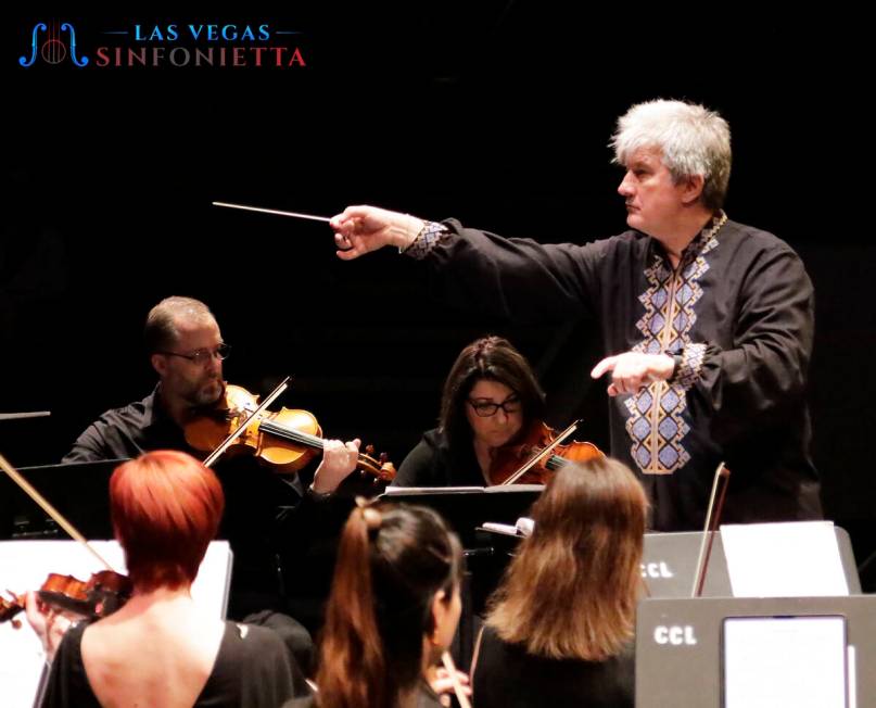 Conductor Taras Krysa and the Las Vegas Sinfonietta (courtesy of Gabriella Benavidez)