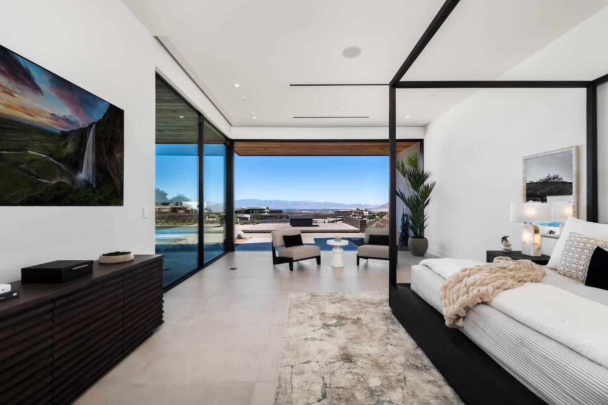 The master bedroom. (Luxury Homes of Las Vegas)