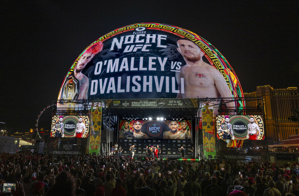 Sean O'Malley, left, faces off with Merab Dvalishvili for their Bantamweight title fight during ...