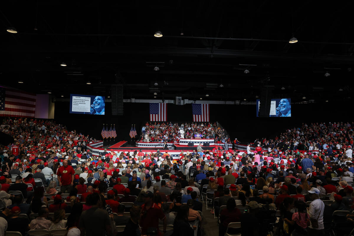 The crowd files in before former US President and Republican presidential candidate Donald Trum ...