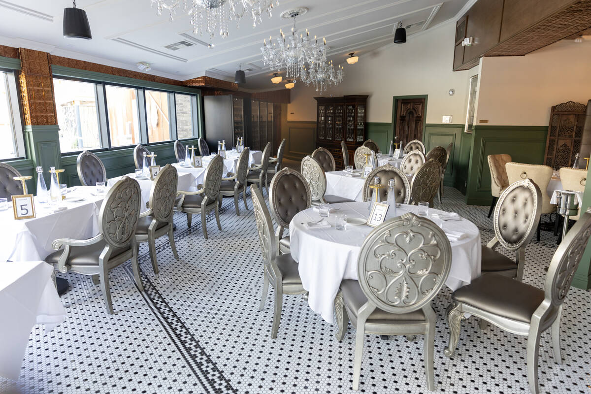 The dining room at Mae Daly's Fine Steaks & Whiskeys in Las Vegas. (Mae Daly's)