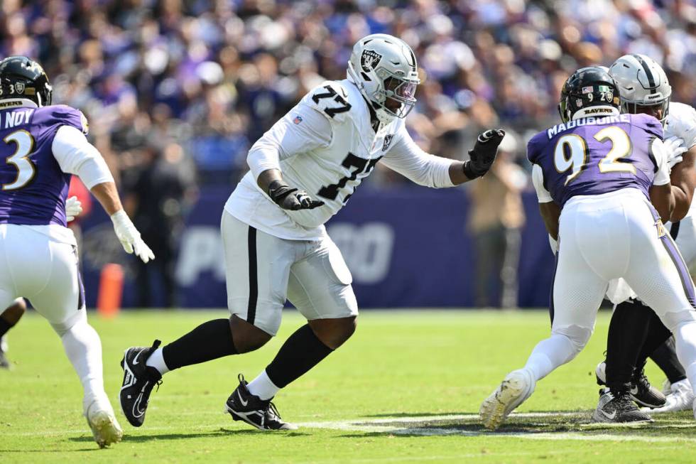 Las Vegas Raiders offensive tackle Thayer Munford Jr. (77) in action during the first half of a ...