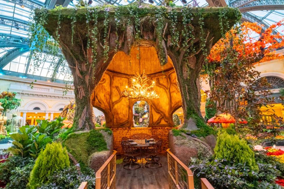 Bellagio Conservatory and Botanical Gardens new “The Garden of Time" display. (Courtesy Trevo ...