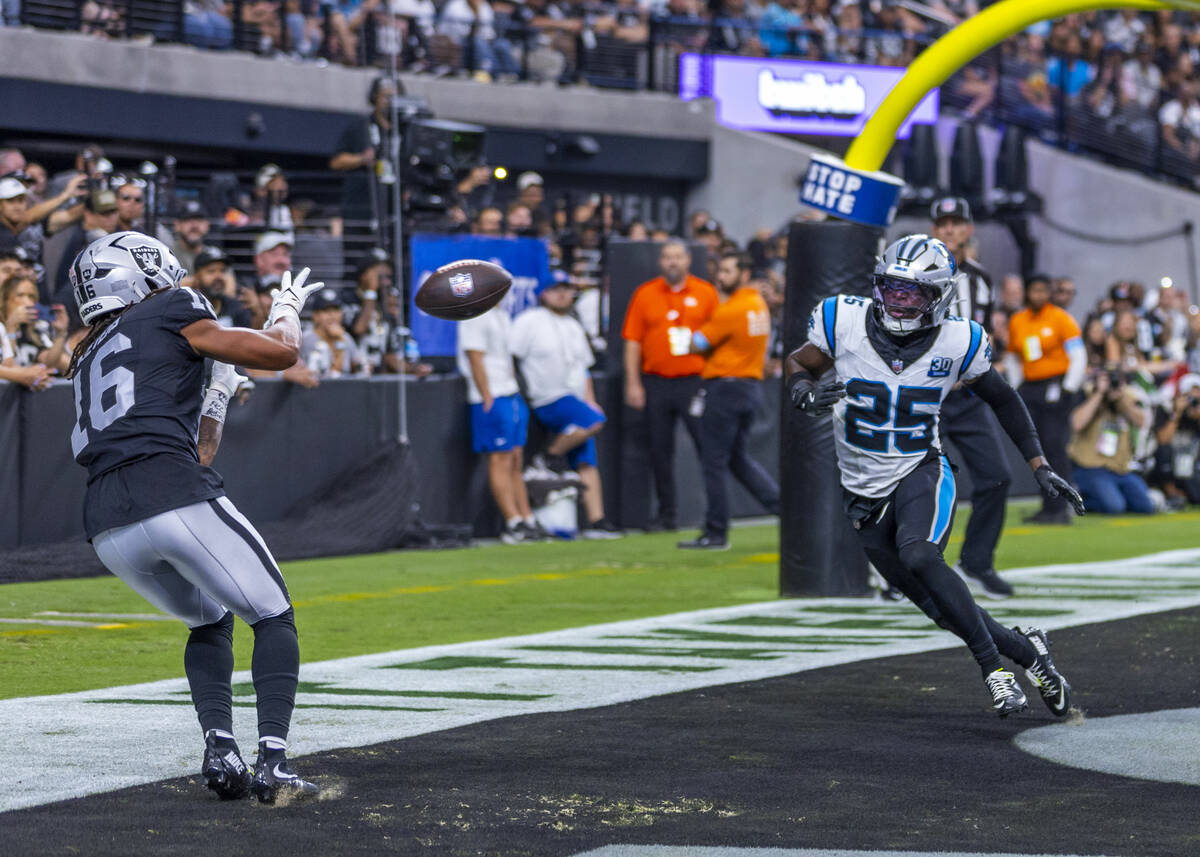 Raiders wide receiver Jakobi Meyers (16) catches a pass in the end zone as Carolina Panthers sa ...