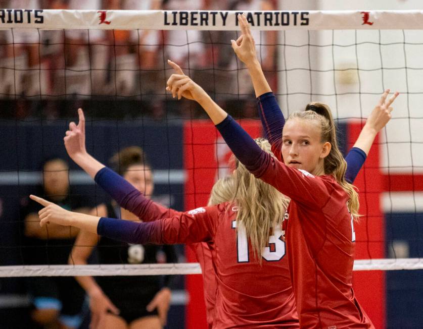 Coronado junior Julie Beckham (2) waits for the serve during the high school volleyball game ag ...