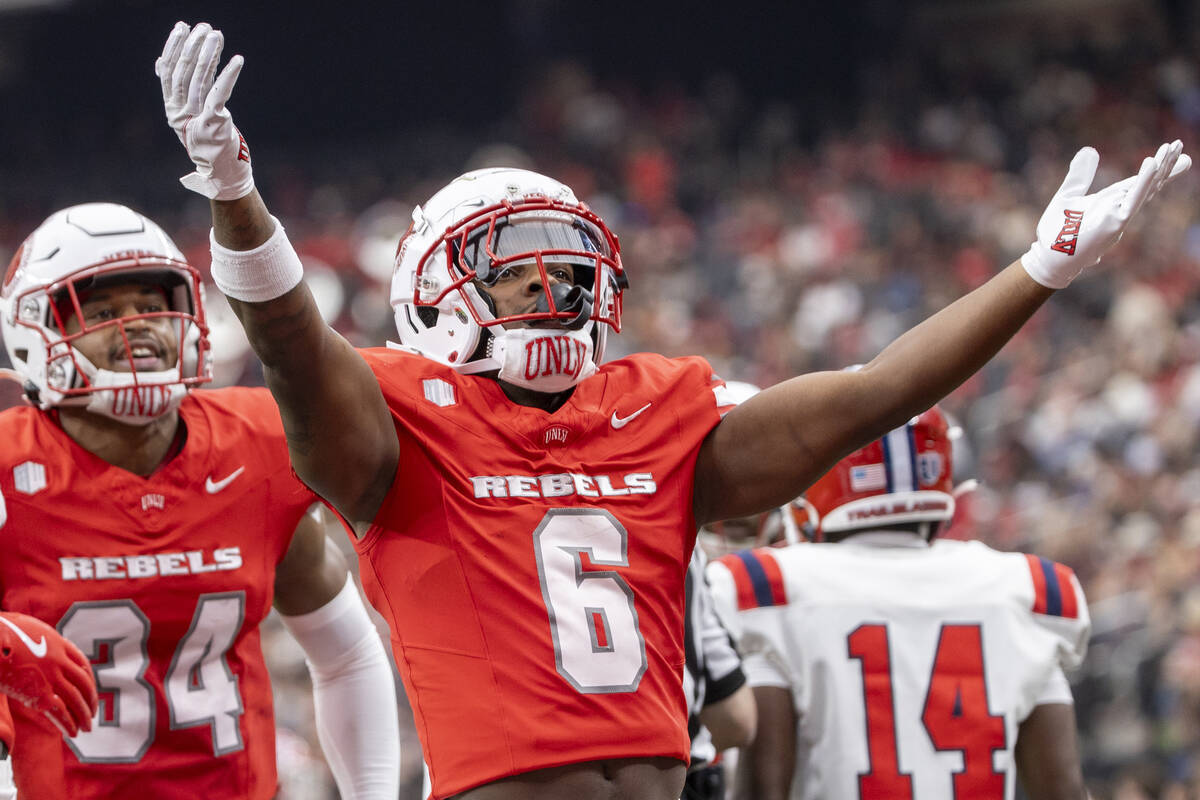 UNLV defensive back Jeremiah Vessel (6) celebrates after a punt during the college football gam ...