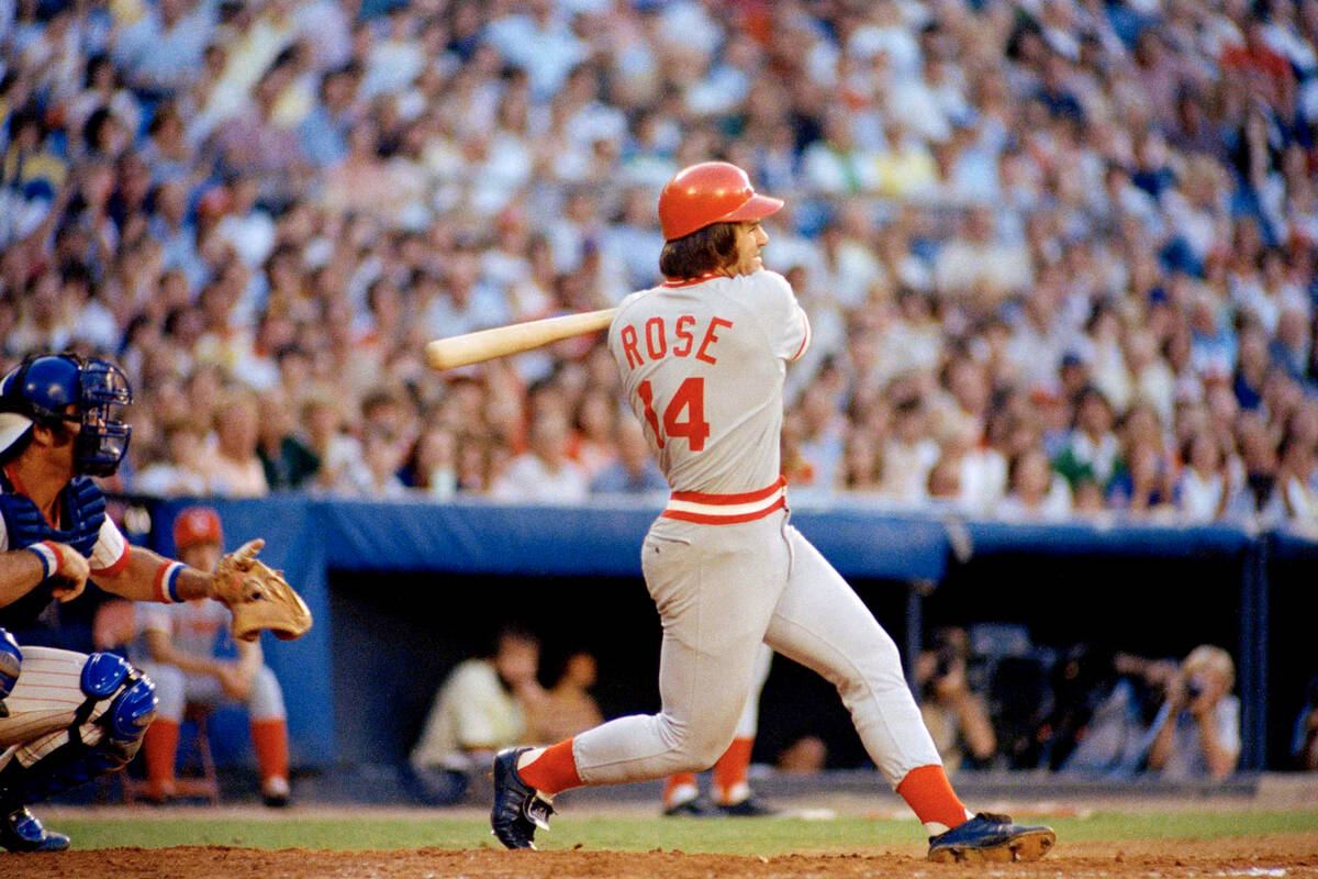 Pete Rose of the Cincinnati Reds in action at the bat against the Atlanta Braves in Atlanta, Au ...