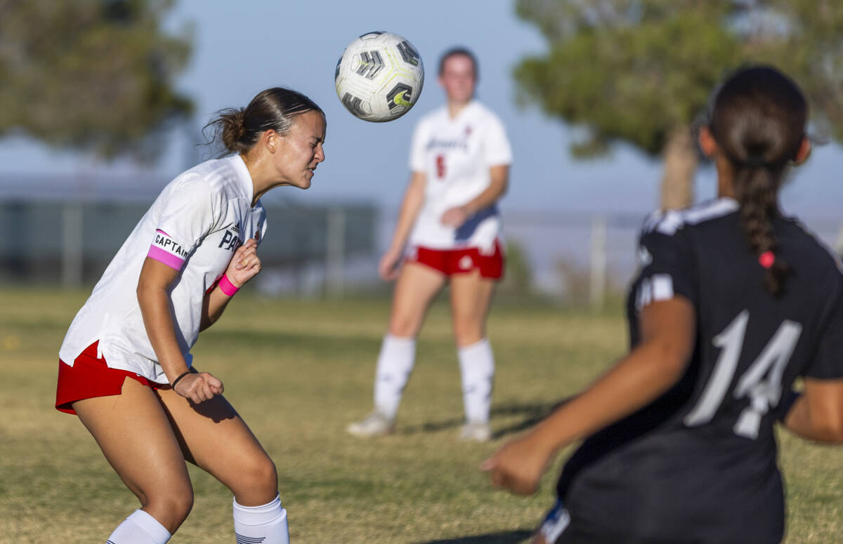 Liberty defender Rayen Garrett (3) heads the ball against Palo Verde during the first half of t ...