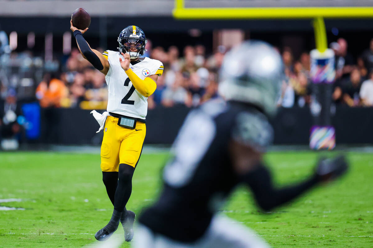 Pittsburgh Steelers quarterback Justin Fields (2) throws the ball during the first half of an N ...