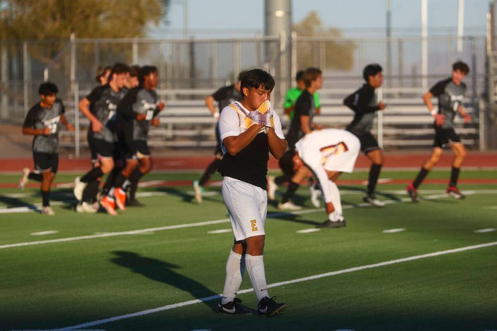 Eldorado midfielder Rogelio Berto (8) reacts after the team gave up a goal to Palo Verde during ...