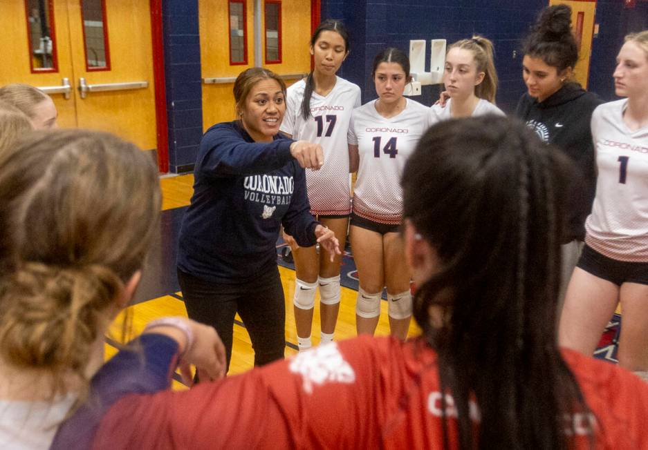 Coronado Head Coach Melody Nua talks to the team during the 5A girls volleyball Southern Region ...