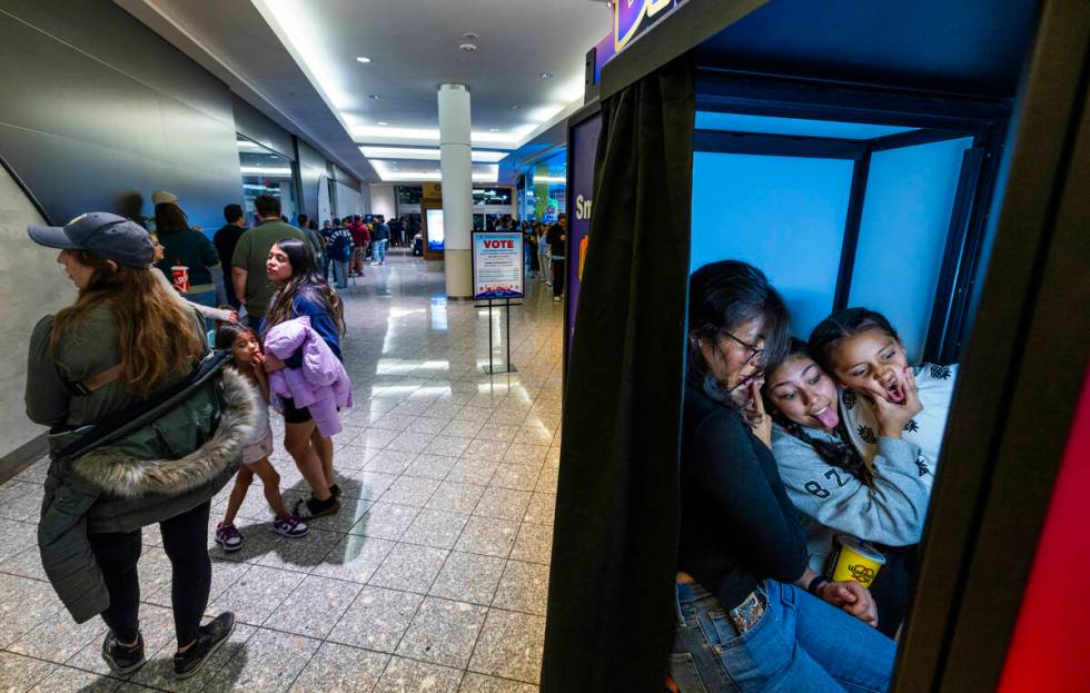 (From left) Lilly Claveria, 18, Lino Gutierrez, 19, Valerie Vendor, 17, and Evelyn Vendor, 10, ...