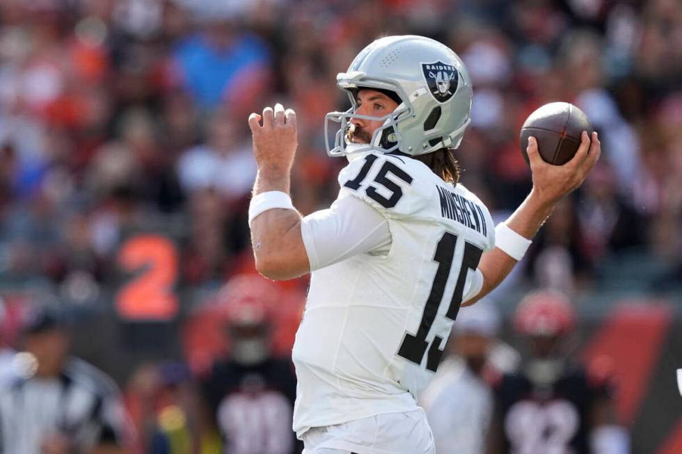 Las Vegas Raiders quarterback Gardner Minshew II (15) passes against the Cincinnati Bengals dur ...