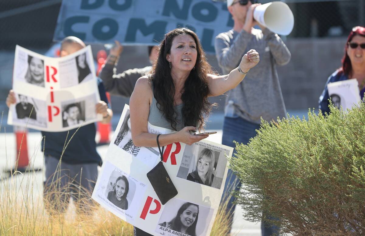 Lorena Cardenas tries to convince a mother not to vaccinate her children at Southern Nevada Hea ...