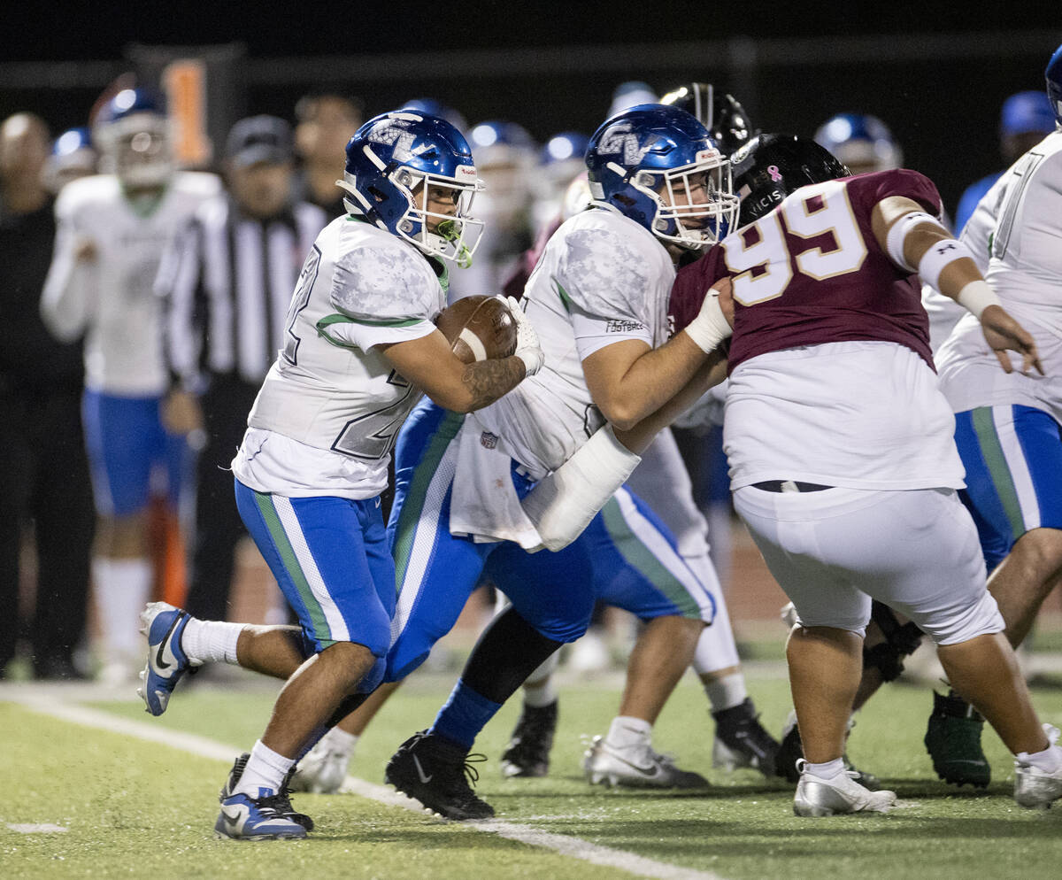 Green Valley running back Cris Dalina (22) runs with the ball during the 5A Division II Souther ...