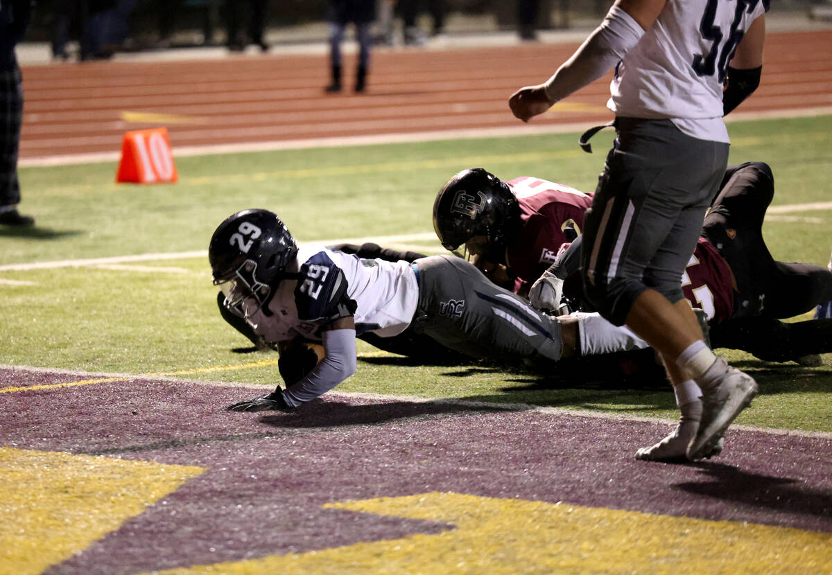 Shadow Ridge fullback Trevin Young (29) scores against Faith Lutheran in overtime of their NIAA ...