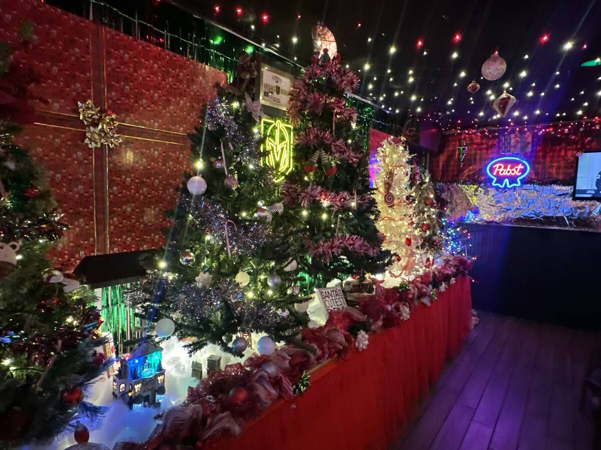 Sand Dollar Lounge's Miracle on Spring Mountain holiday display is shown on Wednesday, Nov. 20, ...