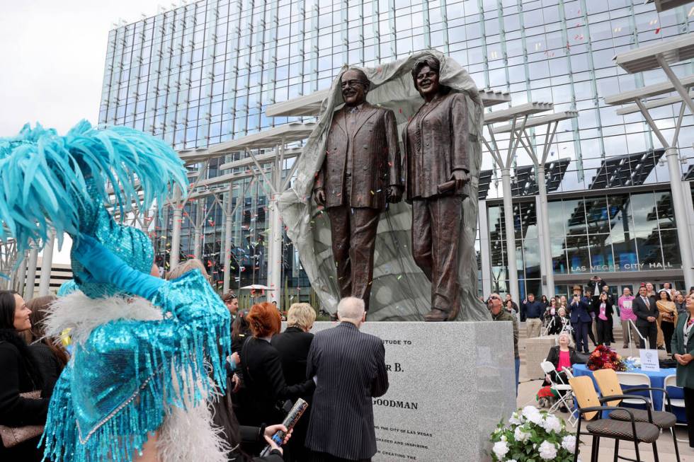 Las Vegas Mayor Carolyn Goodman and former Mayor Oscar Goodman watch the unveiling of a statue ...