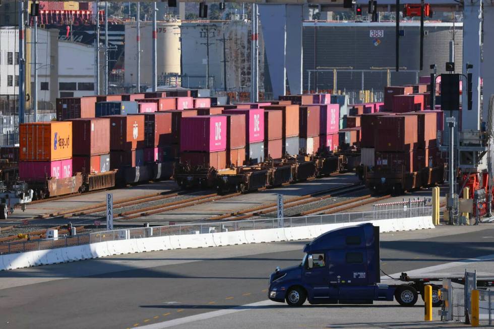 The Los Angeles-Long Beach port complex in San Pedro. (Robert Gauthier/Los Angeles Times/TNS)