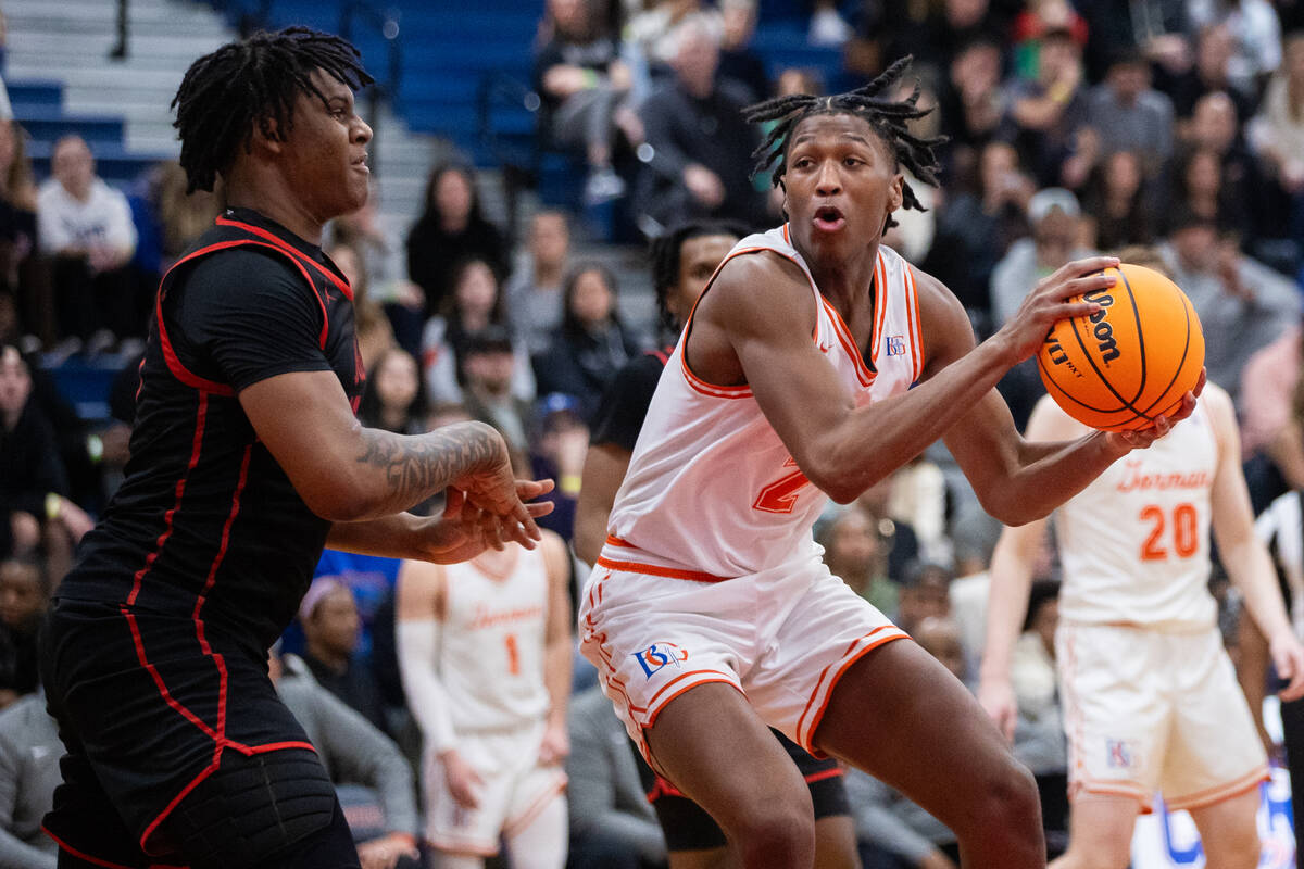 Bishop Gorman’s Jett Washington, right, is a member of the Nevada Preps All-Southern Nevada f ...