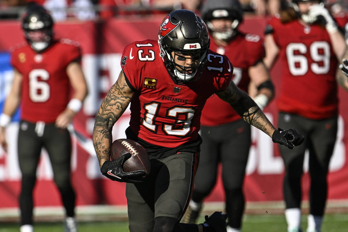 Tampa Bay Buccaneers wide receiver Mike Evans (13) runs against the Las Vegas Raiders during th ...