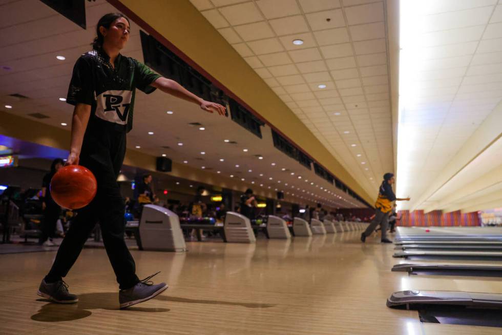 High school bowlers from Palo Verde and Sierra Vista compete during a high school bowling match ...