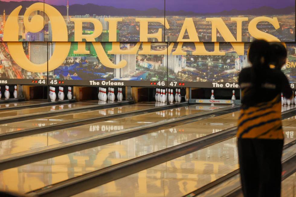 High school bowlers from Palo Verde and Sierra Vista compete during a high school bowling match ...