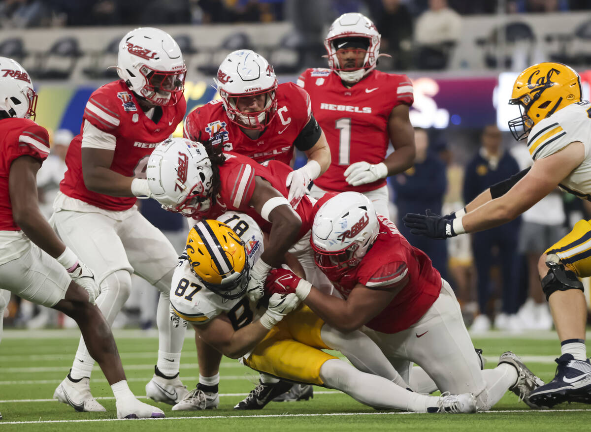 Cal tight end Jack Endries (87) gets taken down by UNLV defense during the second half of the L ...