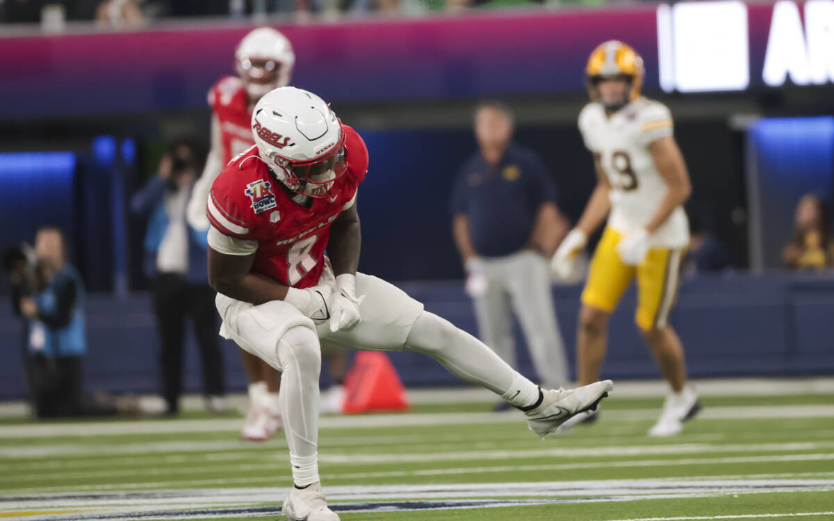 UNLV linebacker Marsel McDuffie (8) celebrates after a play against Cal during the second half ...