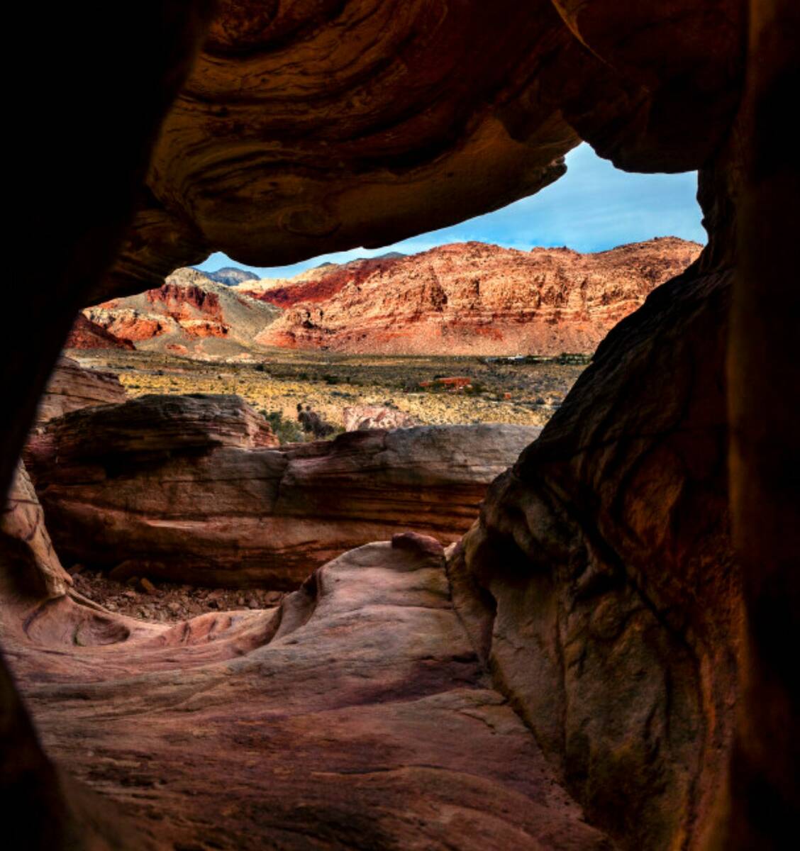 Climbers and hikers take to Calico Basin on Thursday, Dec. 26, 2024, in Las Vegas. (L.E. Baskow ...