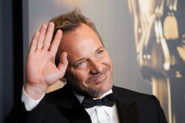 Peter Sarsgaard has attracted awards-season buzz for his role in "September 5." The n ...