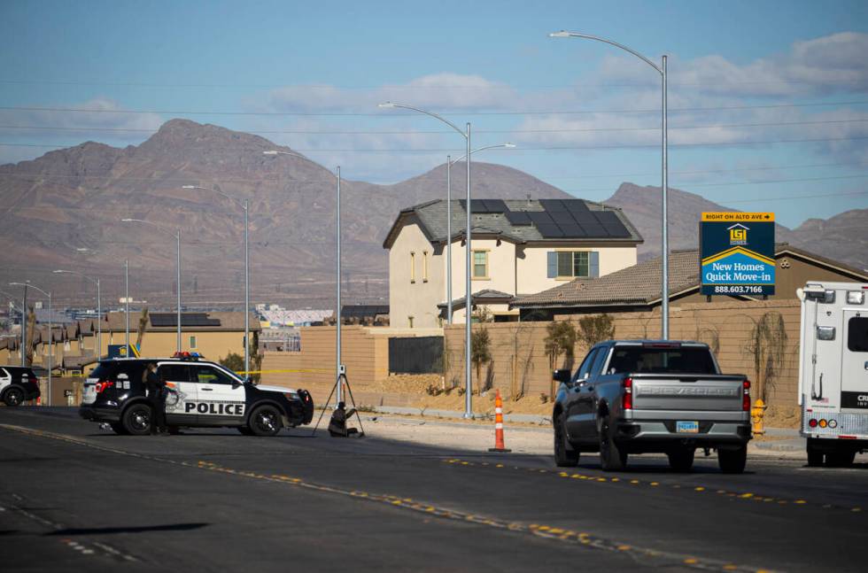 Las Vegas police investigate the scene of a homicide at the 2600 block of North Hollywood Boule ...